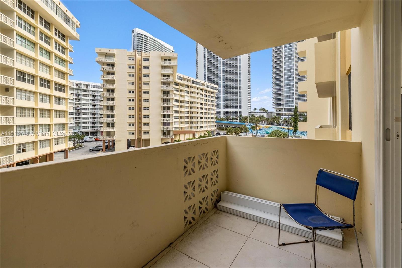 1833 S Ocean Dr 405, Hallandale Beach, Florida 33009, 1 Bedroom Bedrooms, ,1 BathroomBathrooms,Residentiallease,For Rent,1833 S Ocean Dr 405,A11513748