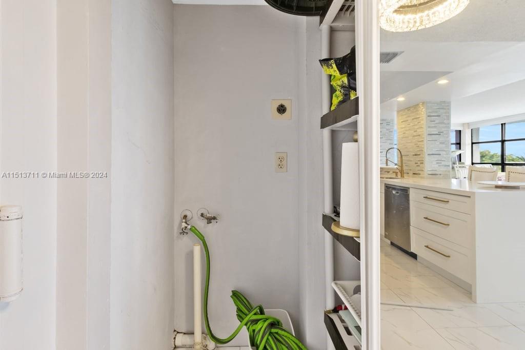 600 Parkview Dr 509, Hallandale Beach, Florida 33009, 2 Bedrooms Bedrooms, ,2 BathroomsBathrooms,Residential,For Sale,600 Parkview Dr 509,A11513711