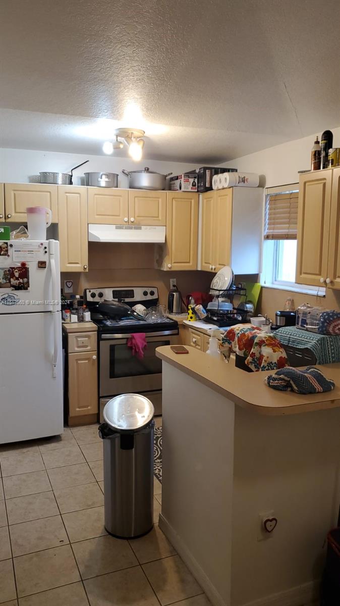 2910 SE 13th Ave 201-50, Homestead, Florida 33035, 3 Bedrooms Bedrooms, ,2 BathroomsBathrooms,Residential,For Sale,2910 SE 13th Ave 201-50,A11513860