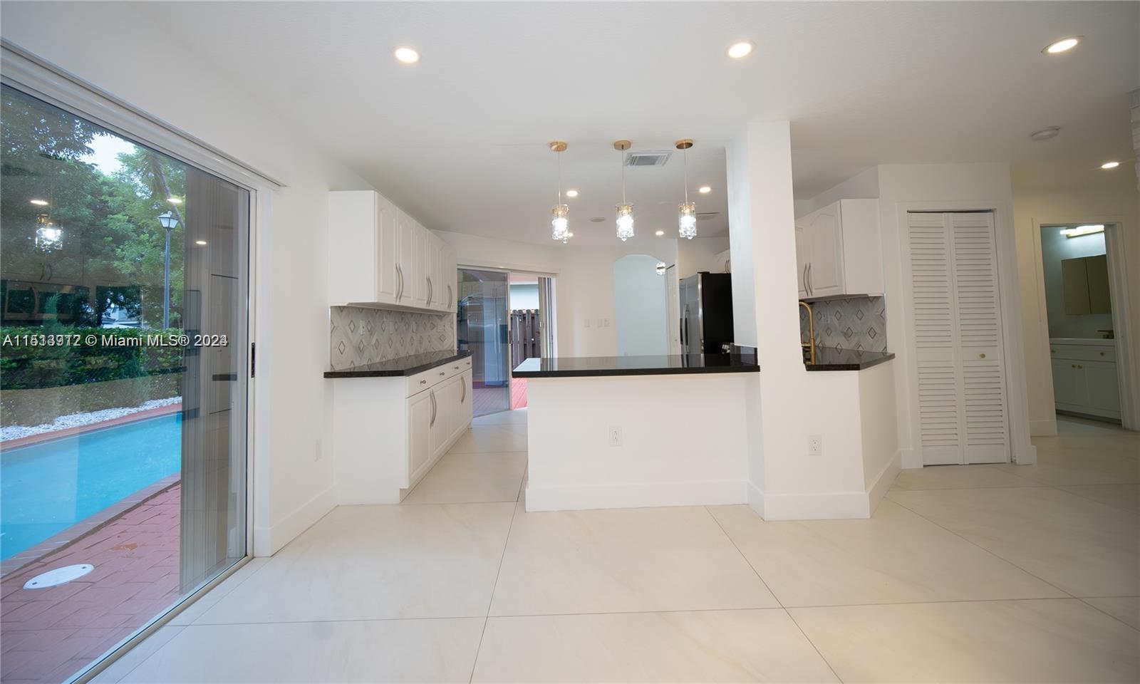 4700 NW 111th Ct, Doral, Florida 33178, 5 Bedrooms Bedrooms, ,3 BathroomsBathrooms,Residential,For Sale,4700 NW 111th Ct,A11513912