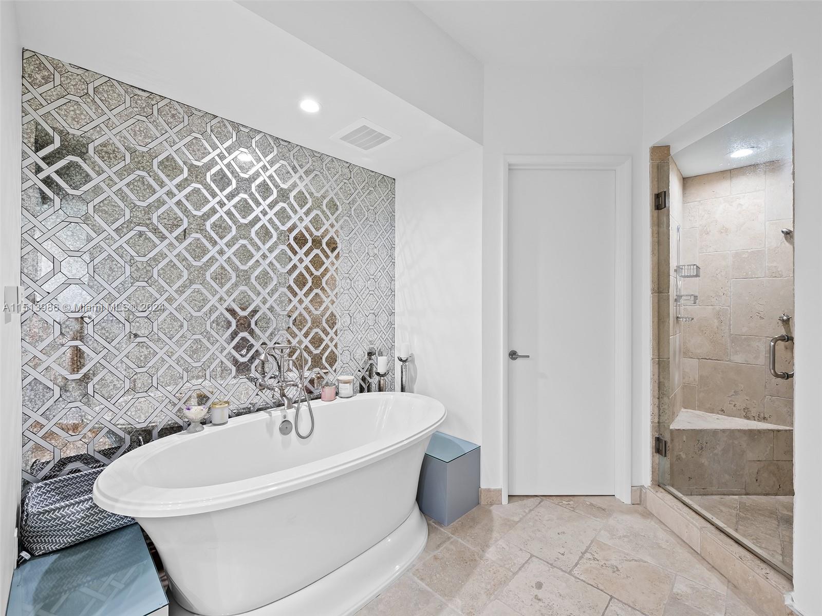 333 Las Olas Way, Fort Lauderdale, FL, 33301 United States, 3 Bedrooms Bedrooms, ,3 BathroomsBathrooms,Residential,For Sale,Las Olas Way,A11513986