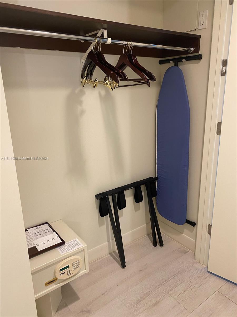 505 Fort Lauderdale Beach Blvd, Fort Lauderdale, FL, 33304 United States, 1 Bedroom Bedrooms, ,1 BathroomBathrooms,Residential,For Sale,Fort Lauderdale Beach Blvd,A11511038