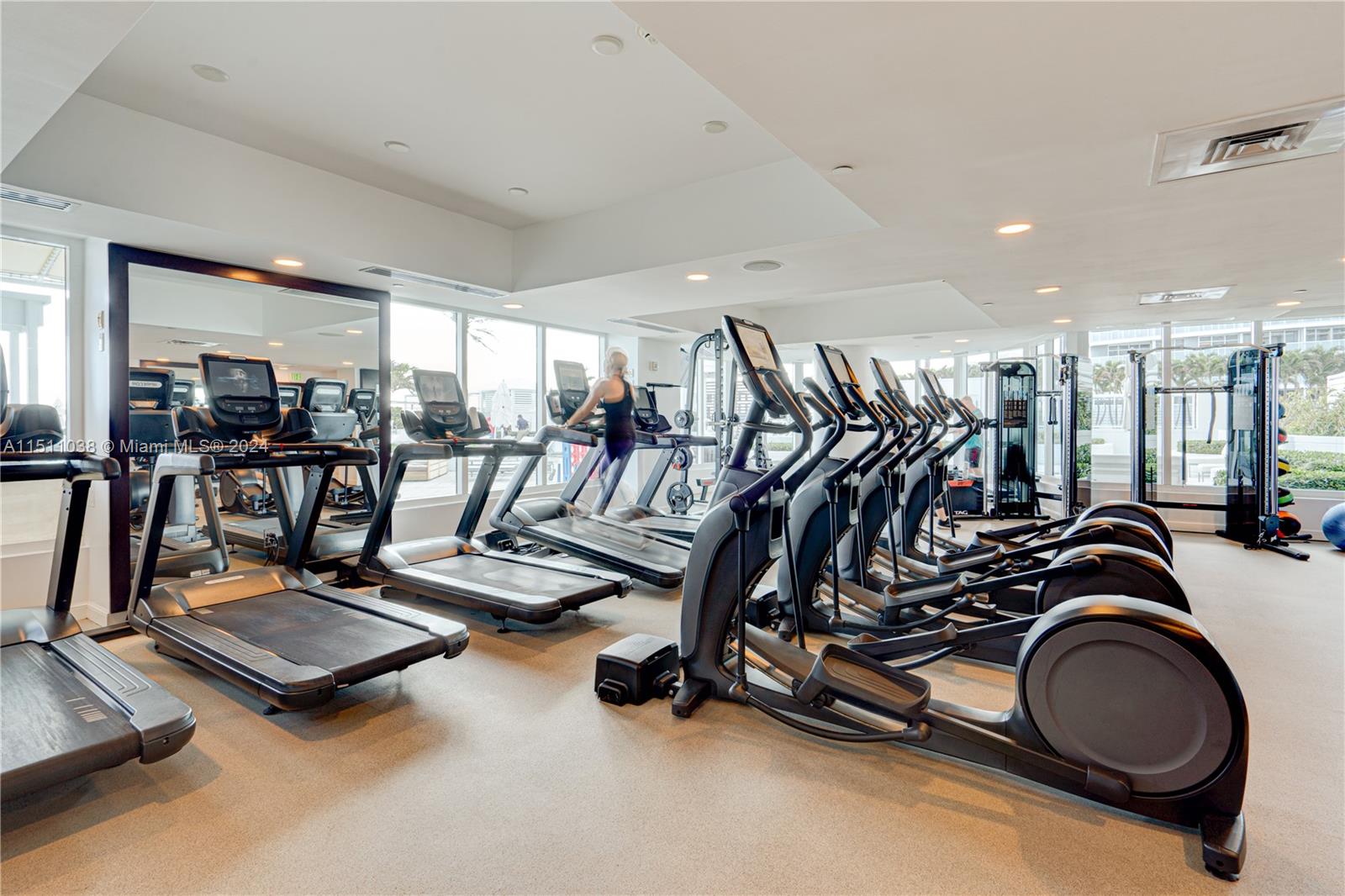 505 Fort Lauderdale Beach Blvd, Fort Lauderdale, FL, 33304 United States, 1 Bedroom Bedrooms, ,1 BathroomBathrooms,Residential,For Sale,Fort Lauderdale Beach Blvd,A11511038