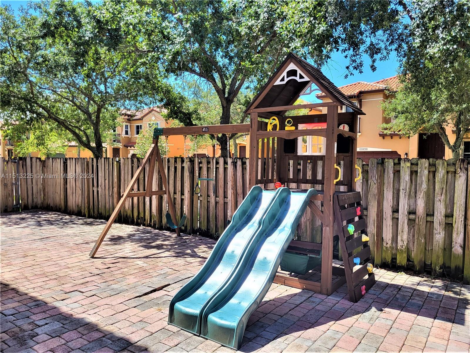 3184 SW 154th Pl, Miami, Florida 33185, 4 Bedrooms Bedrooms, ,3 BathroomsBathrooms,Residential,For Sale,3184 SW 154th Pl,A11513225