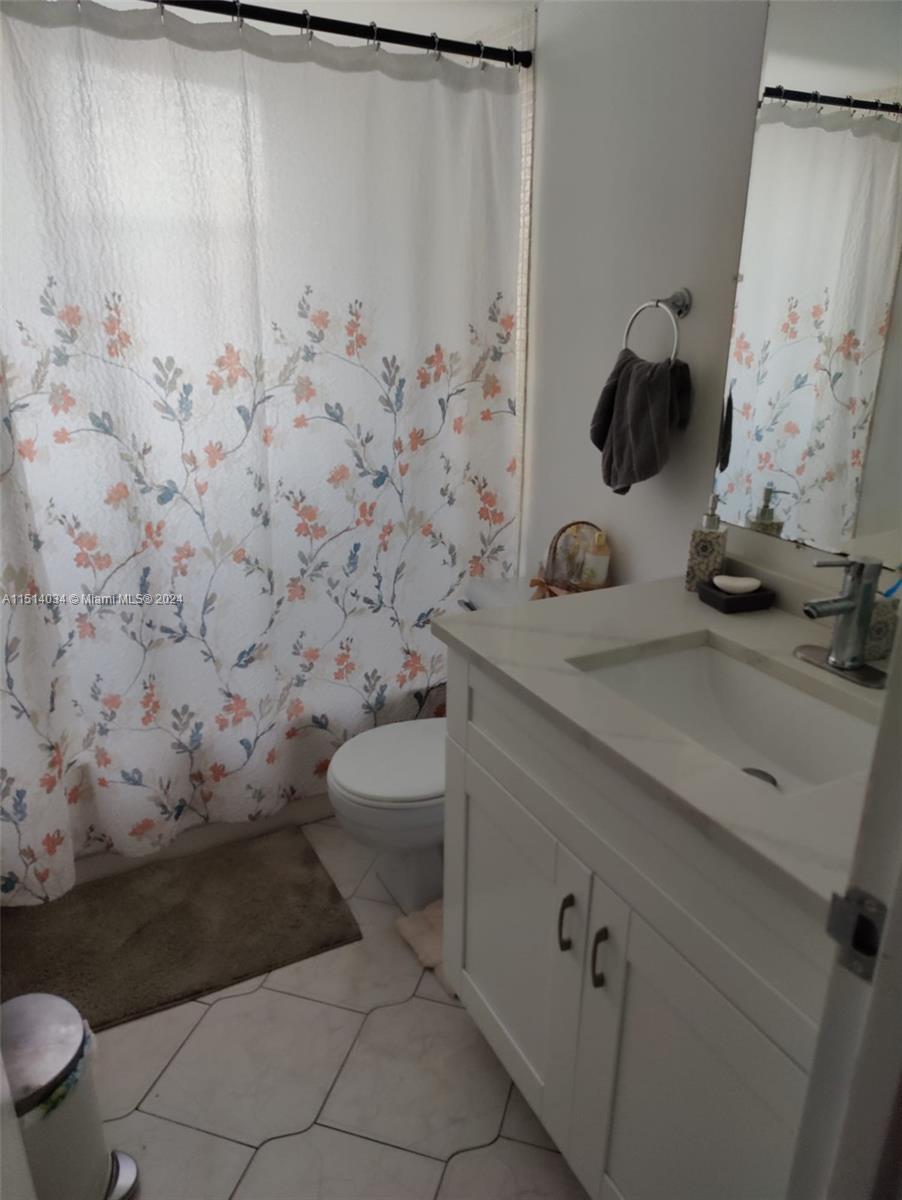 1810 N Lauderdale Ave 2204, North Lauderdale, Florida 33068, 2 Bedrooms Bedrooms, ,2 BathroomsBathrooms,Residentiallease,For Rent,1810 N Lauderdale Ave 2204,A11514034