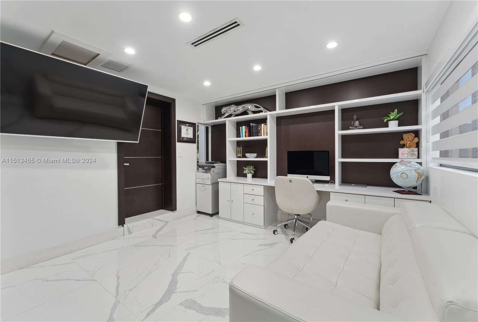 1885 Hibiscus Dr, North Miami, FL, 33181 United States, 4 Bedrooms Bedrooms, ,4 BathroomsBathrooms,Residential,For Sale,Hibiscus Dr,A11513455