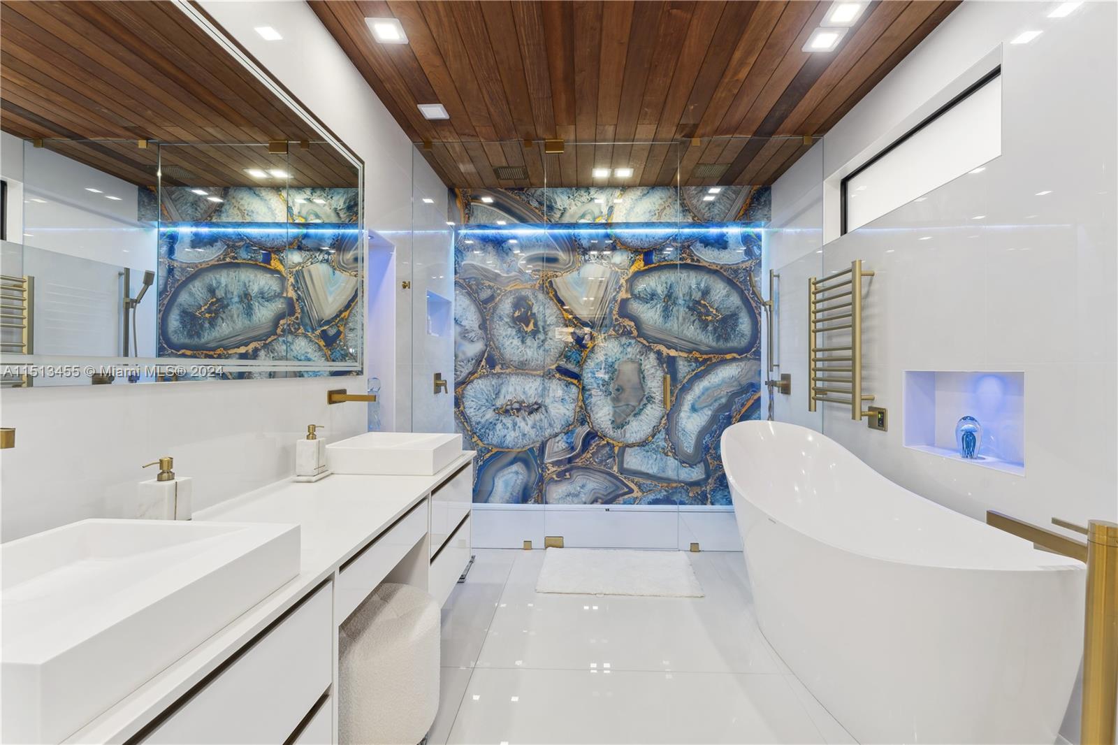 1885 Hibiscus Dr, North Miami, FL, 33181 United States, 4 Bedrooms Bedrooms, ,4 BathroomsBathrooms,Residential,For Sale,Hibiscus Dr,A11513455