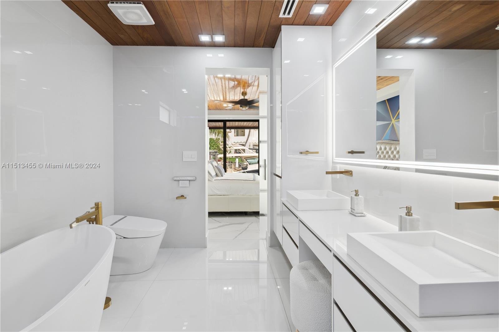 1885 Hibiscus Dr, North Miami, FL, 33181 United States, 4 Bedrooms Bedrooms, ,4 BathroomsBathrooms,Residential,For Sale,Hibiscus Dr,A11513455