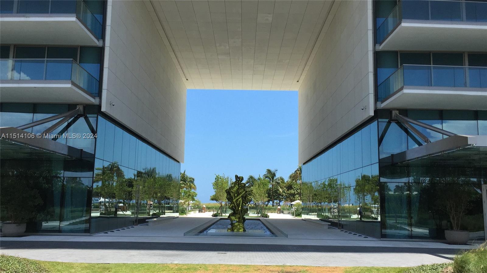 Bal Harbour, FL, 33154 United States, 2 Bedrooms Bedrooms, ,3 BathroomsBathrooms,Residential,For Sale,A11514106