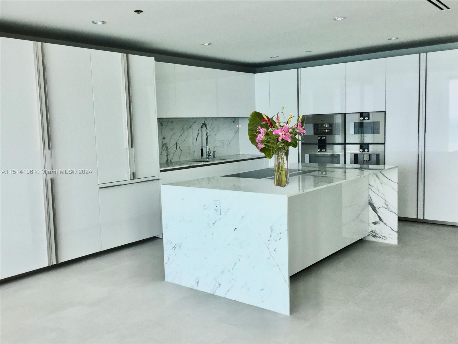 Bal Harbour, FL, 33154 United States, 2 Bedrooms Bedrooms, ,3 BathroomsBathrooms,Residential,For Sale,A11514106