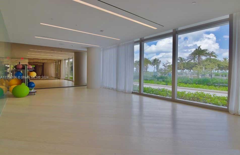 Bal Harbour, FL, 33154 United States, 2 Bedrooms Bedrooms, ,3 BathroomsBathrooms,Residential,For Sale,A11514106