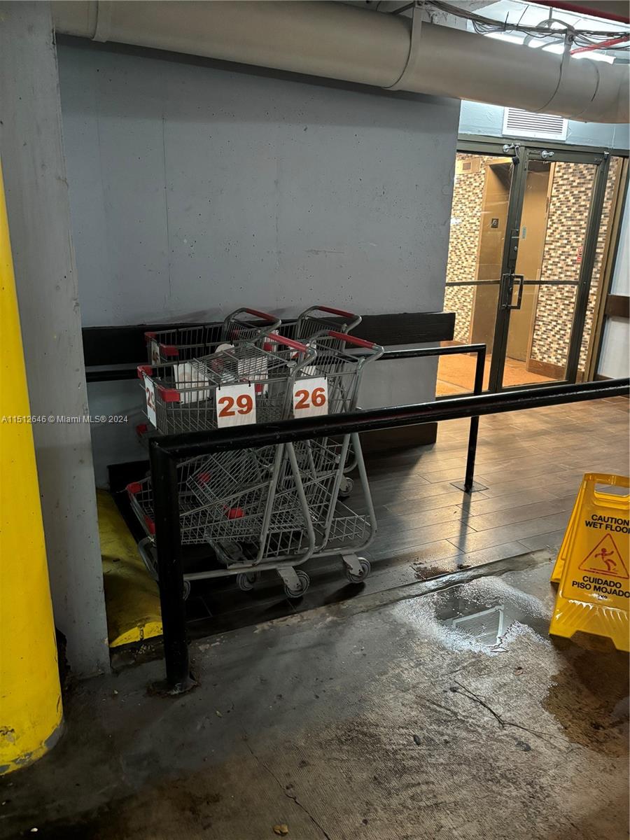 600 NE 36th St 523, Miami, Florida 33137, 2 Bedrooms Bedrooms, ,2 BathroomsBathrooms,Residential,For Sale,600 NE 36th St 523,A11512646