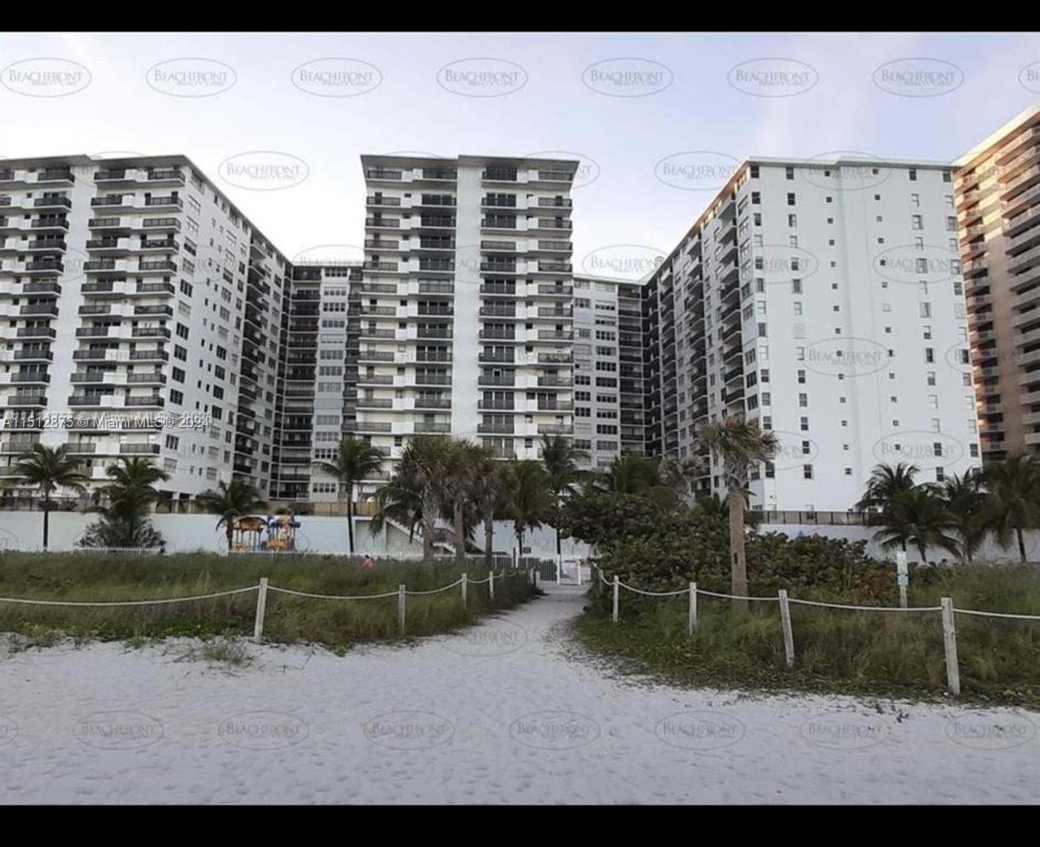 6039 Collins Ave 1512, Miami Beach, Florida 33140, 2 Bedrooms Bedrooms, ,2 BathroomsBathrooms,Residential,For Sale,6039 Collins Ave 1512,A11512875