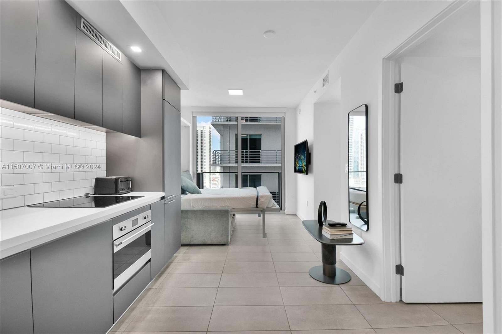 227 NE 2nd St 2107, Miami, Florida 33132, ,1 BathroomBathrooms,Residential,For Sale,227 NE 2nd St 2107,A11507007