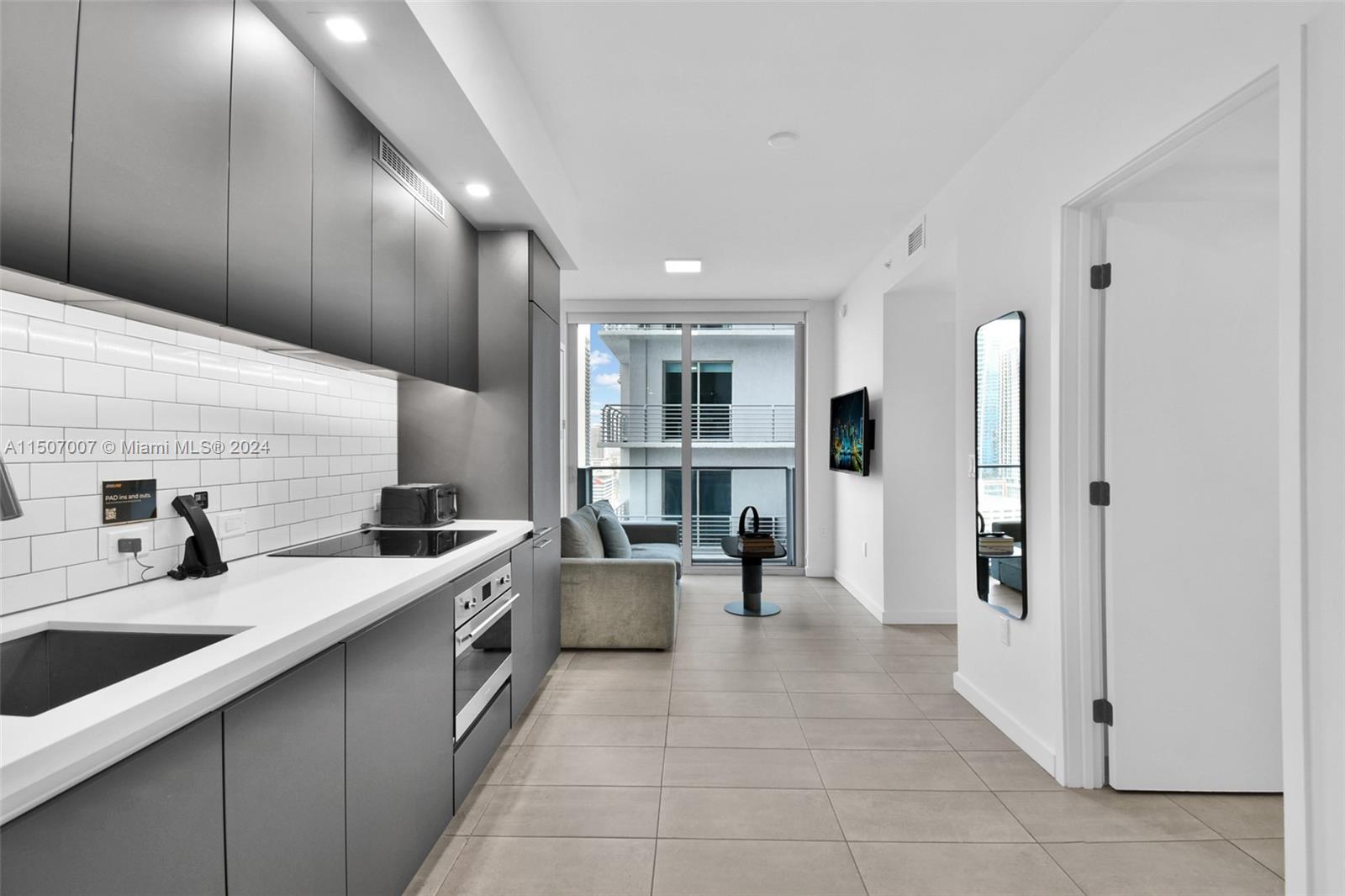 227 NE 2nd St 2107, Miami, Florida 33132, ,1 BathroomBathrooms,Residential,For Sale,227 NE 2nd St 2107,A11507007