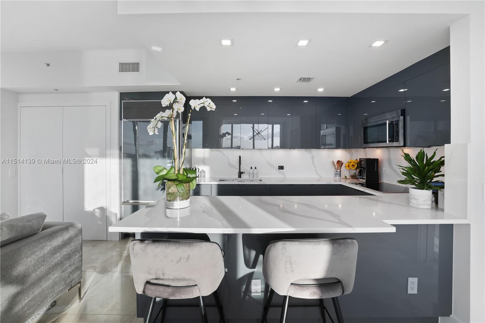 6899 Collins Ave 1510, Miami Beach, Florida 33141, 2 Bedrooms Bedrooms, ,2 BathroomsBathrooms,Residential,For Sale,6899 Collins Ave 1510,A11514139