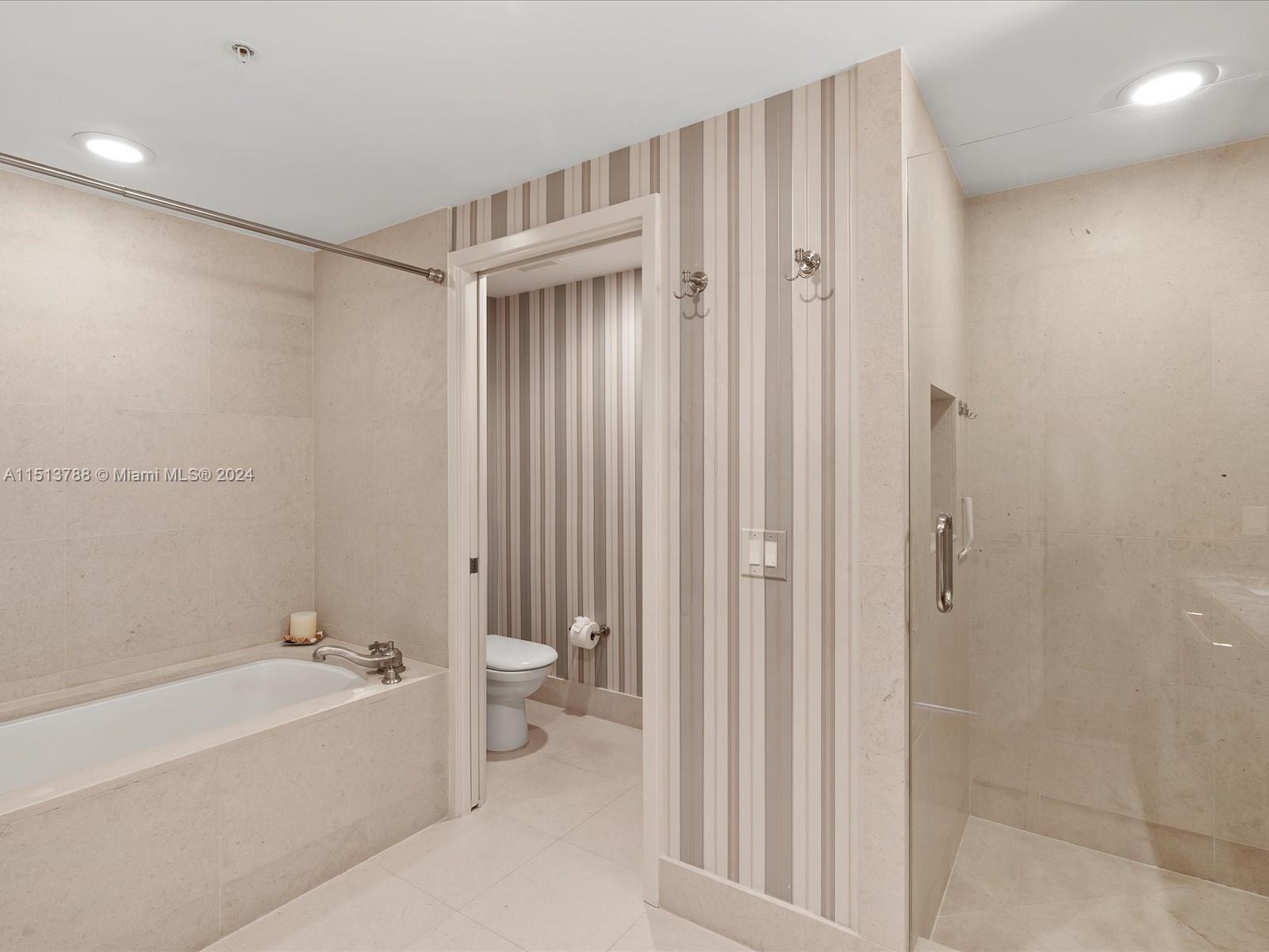 6899 Collins Ave 706, Miami Beach, Florida 33141, 2 Bedrooms Bedrooms, ,3 BathroomsBathrooms,Residentiallease,For Rent,6899 Collins Ave 706,A11513788