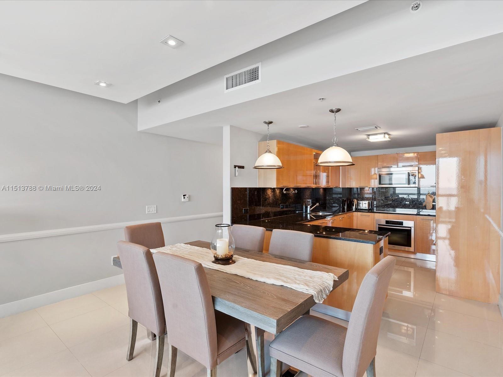 6899 Collins Ave 706, Miami Beach, Florida 33141, 2 Bedrooms Bedrooms, ,3 BathroomsBathrooms,Residentiallease,For Rent,6899 Collins Ave 706,A11513788