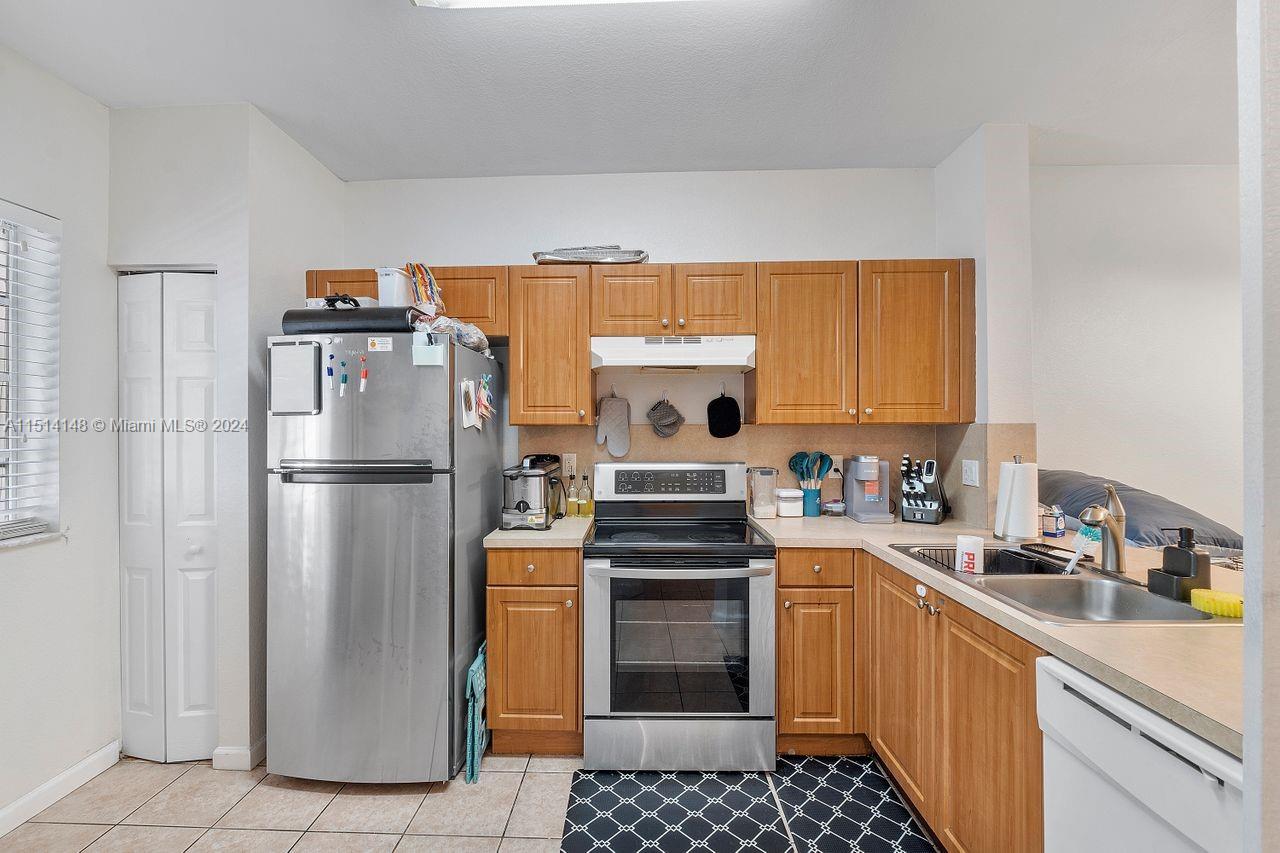 5918 Riverside Ave 5918, Tamarac, Florida 33321, 2 Bedrooms Bedrooms, ,2 BathroomsBathrooms,Residential,For Sale,5918 Riverside Ave 5918,A11514148