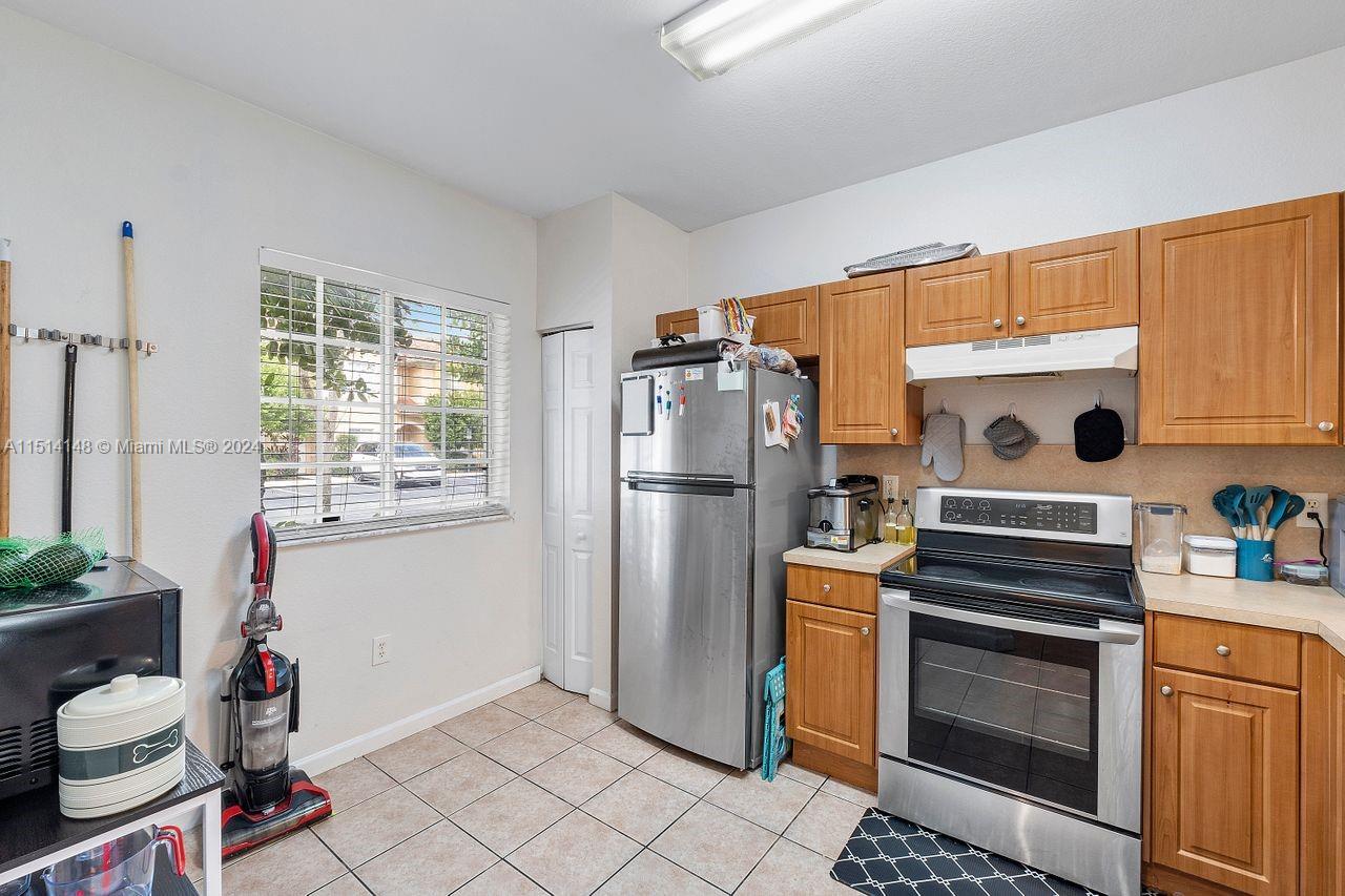 5918 Riverside Ave 5918, Tamarac, Florida 33321, 2 Bedrooms Bedrooms, ,2 BathroomsBathrooms,Residential,For Sale,5918 Riverside Ave 5918,A11514148