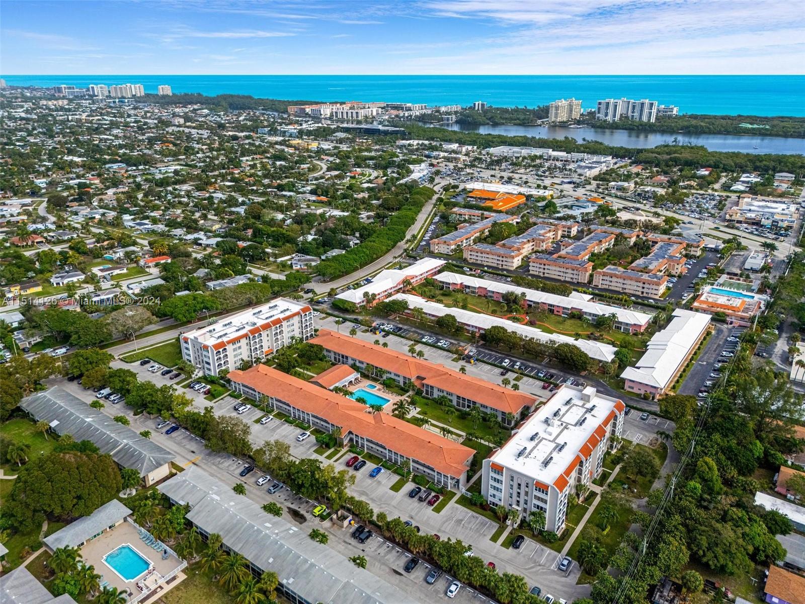 250 20th St, Boca Raton, FL, 33431 United States, 2 Bedrooms Bedrooms, ,2 BathroomsBathrooms,Residential,For Sale,20th St,A11514126