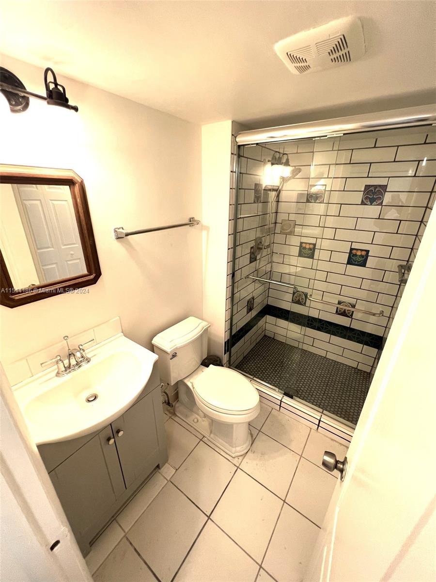 9151 Lime Bay Blvd 112, Tamarac, Florida 33321, 2 Bedrooms Bedrooms, ,2 BathroomsBathrooms,Residential,For Sale,9151 Lime Bay Blvd 112,A11514186