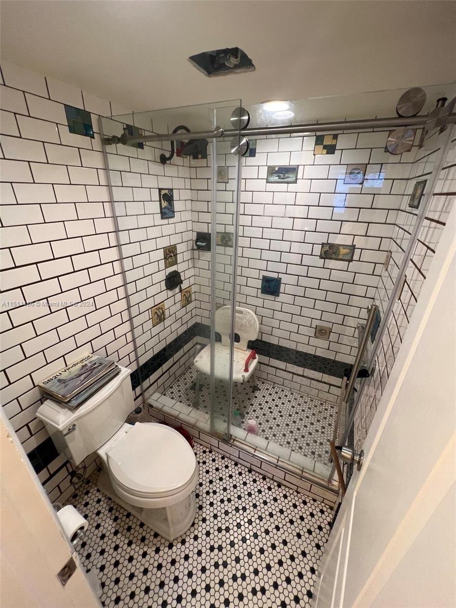 9151 Lime Bay Blvd 112, Tamarac, Florida 33321, 2 Bedrooms Bedrooms, ,2 BathroomsBathrooms,Residential,For Sale,9151 Lime Bay Blvd 112,A11514186