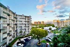 3401 N Country Club Dr 206, Aventura, Florida 33180, 1 Bedroom Bedrooms, ,1 BathroomBathrooms,Residentiallease,For Rent,3401 N Country Club Dr 206,A11513879