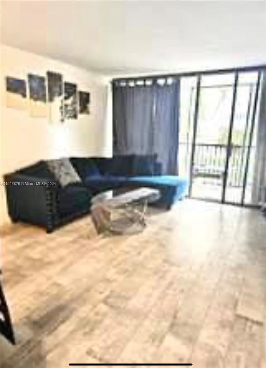 3401 N Country Club Dr 206, Aventura, Florida 33180, 1 Bedroom Bedrooms, ,1 BathroomBathrooms,Residentiallease,For Rent,3401 N Country Club Dr 206,A11513879