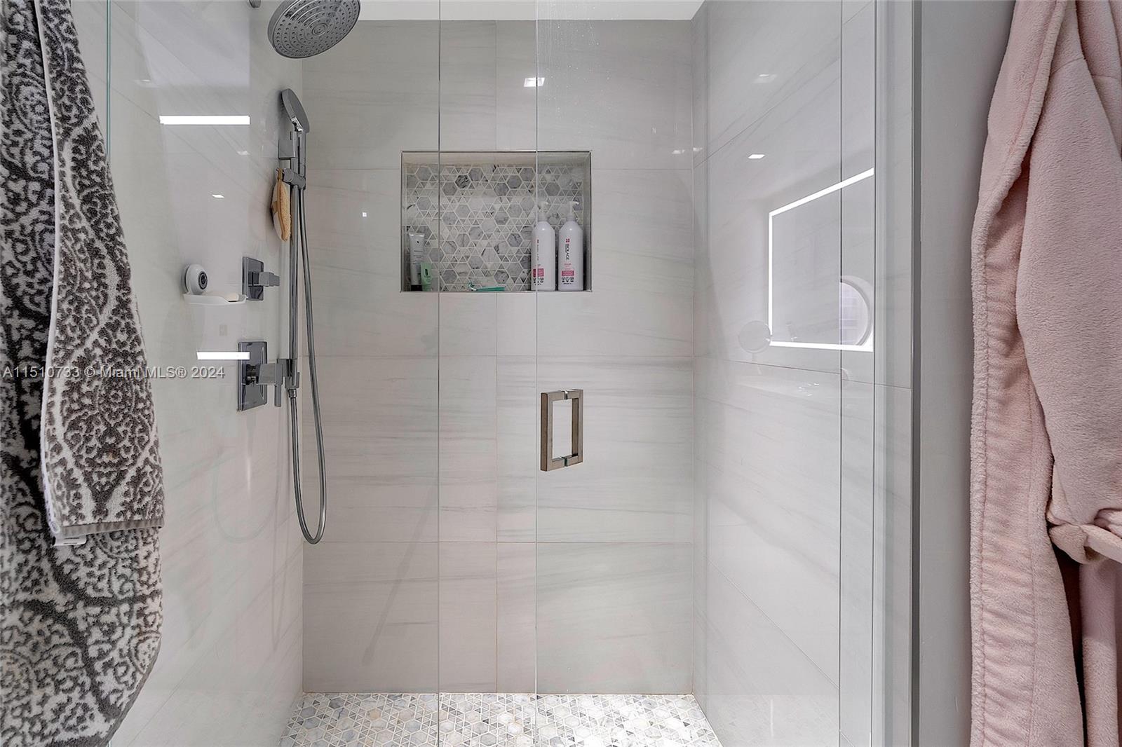 20191 Country Club Dr, Aventura, FL, 33180 United States, 3 Bedrooms Bedrooms, ,2 BathroomsBathrooms,Residential,For Sale,Country Club Dr,A11510733