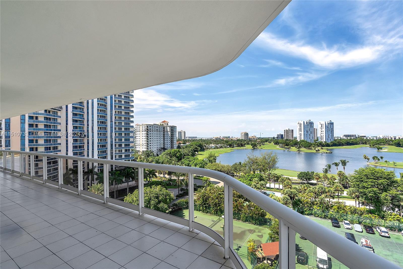 20191 Country Club Dr, Aventura, FL, 33180 United States, 3 Bedrooms Bedrooms, ,2 BathroomsBathrooms,Residential,For Sale,Country Club Dr,A11510733