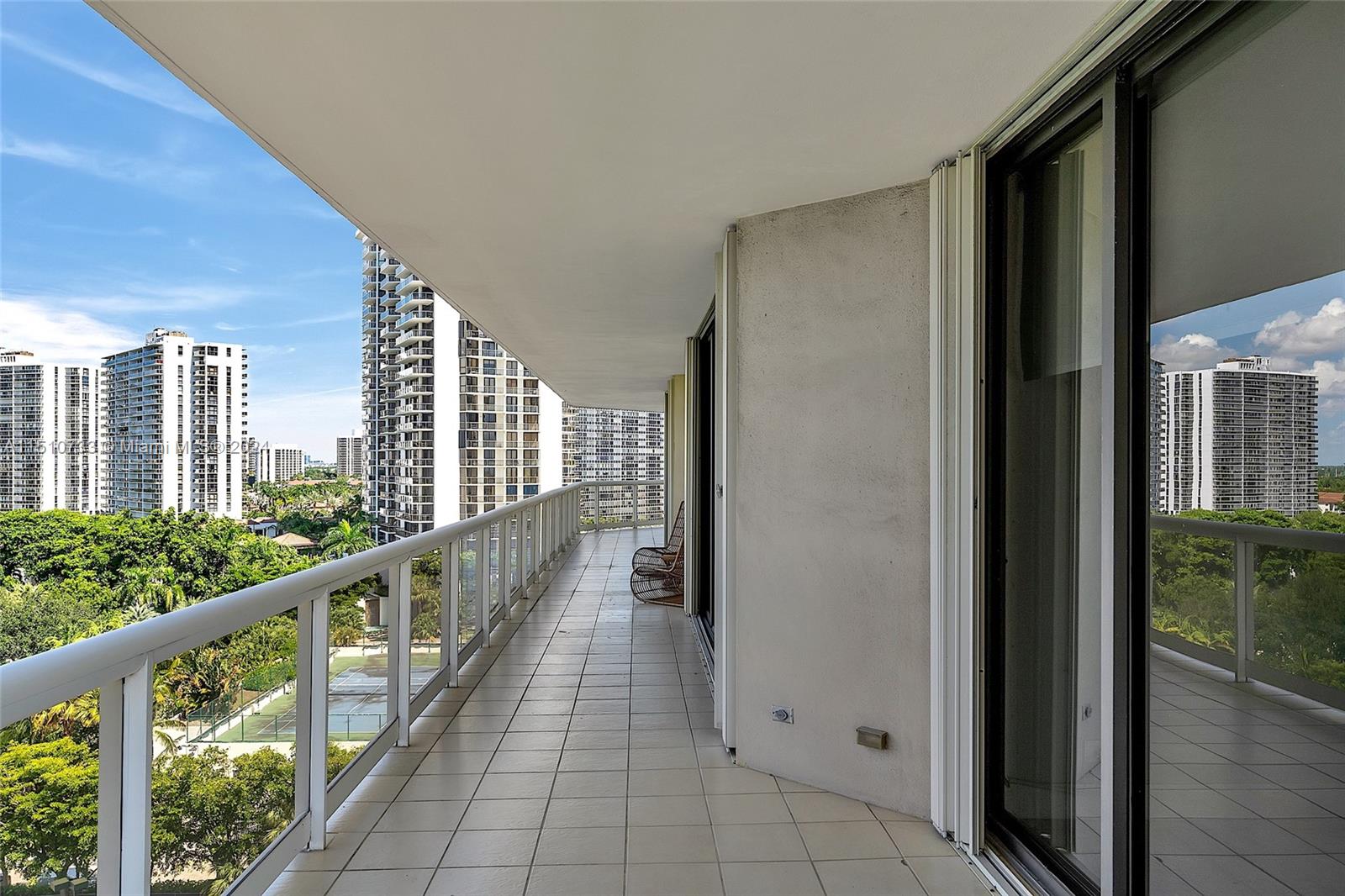 20191 Country Club Dr, Aventura, FL, 33180 United States, 3 Bedrooms Bedrooms, ,2 BathroomsBathrooms,Residential,For Sale,Country Club Dr,A11510733