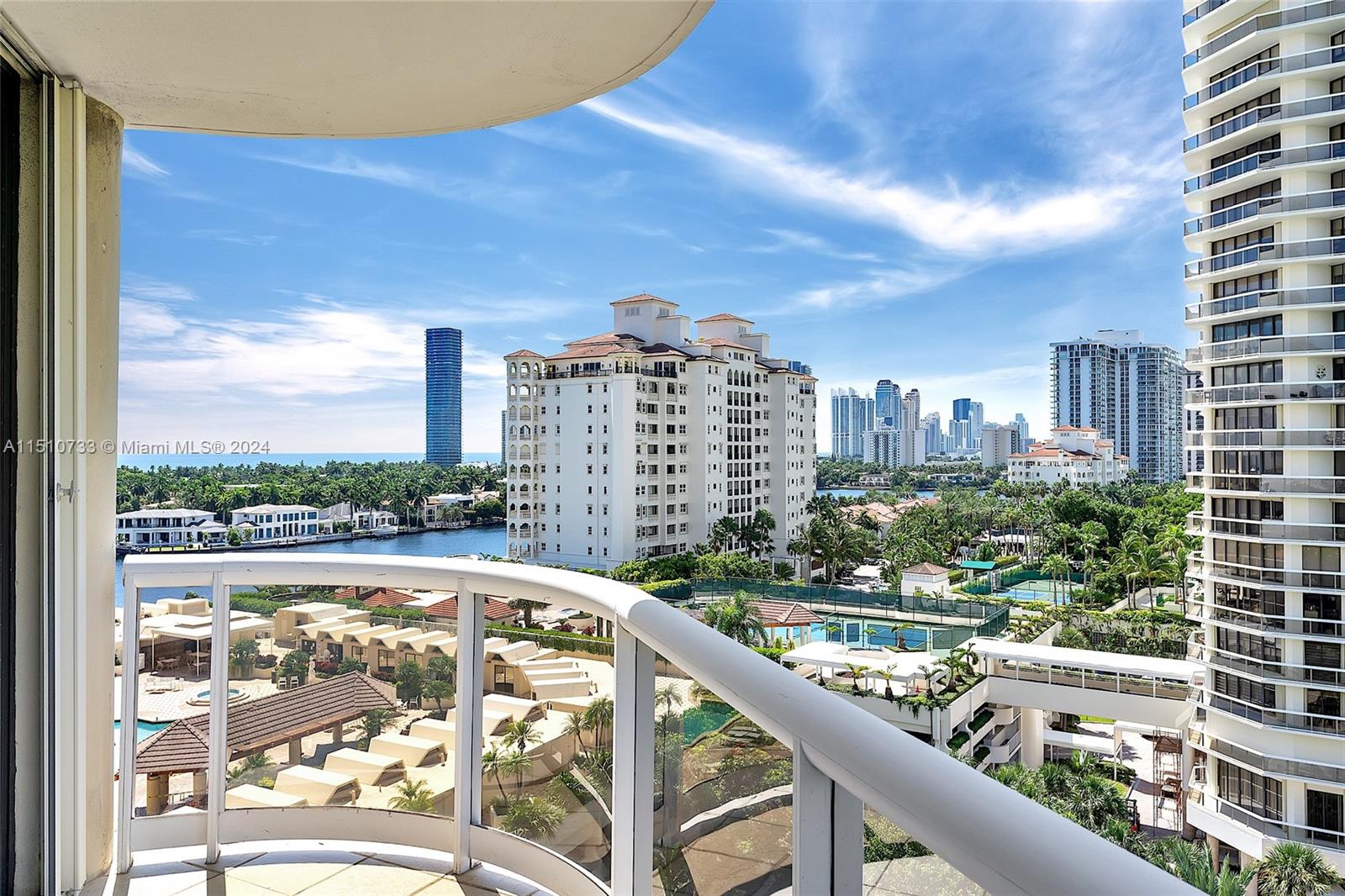 20191 E Country Club Dr 1001, Aventura, Florida 33180, 3 Bedrooms Bedrooms, ,2 BathroomsBathrooms,Residential,For Sale,20191 E Country Club Dr 1001,A11510733