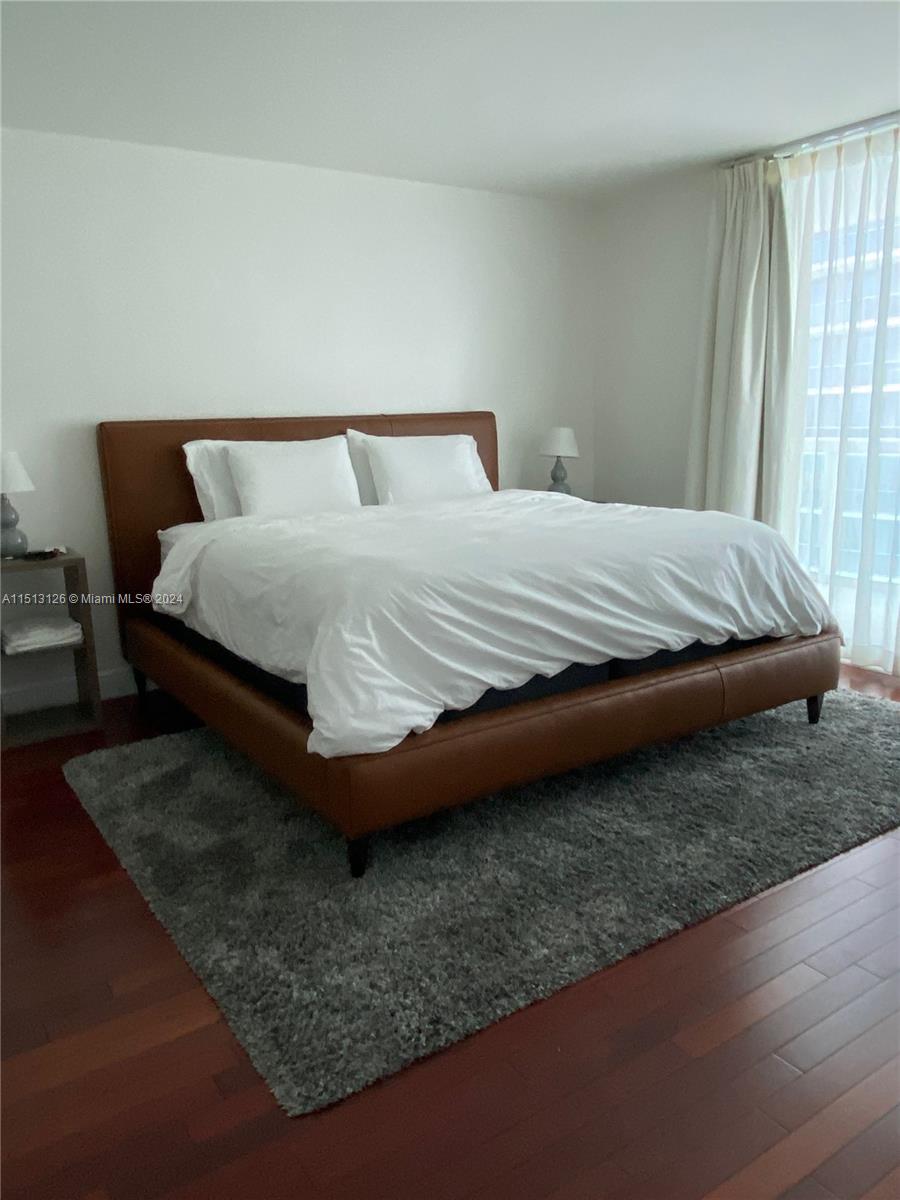 1800 N Bayshore Dr 3414, Miami, Florida 33132, 2 Bedrooms Bedrooms, 6 Rooms Rooms,2 BathroomsBathrooms,Residential,For Sale,1800 N Bayshore Dr 3414,A11513126