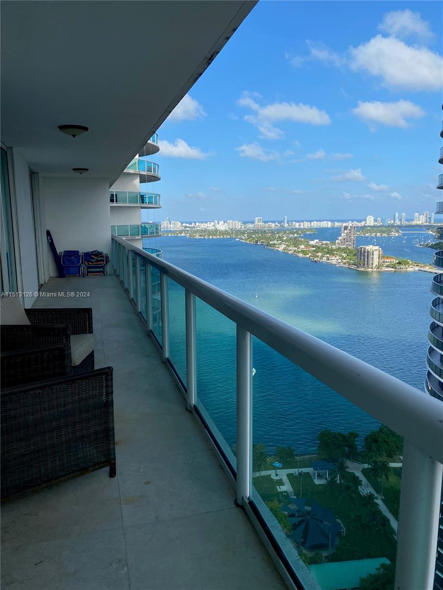 1800 N Bayshore Dr 3414, Miami, Florida 33132, 2 Bedrooms Bedrooms, 6 Rooms Rooms,2 BathroomsBathrooms,Residential,For Sale,1800 N Bayshore Dr 3414,A11513126