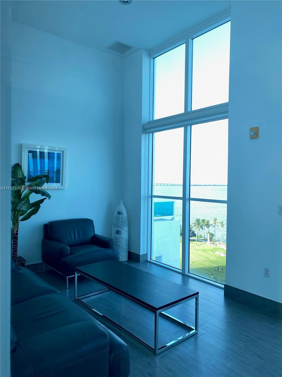 1800 N Bayshore Dr 3414, Miami, Florida 33132, 2 Bedrooms Bedrooms, 6 Rooms Rooms,2 BathroomsBathrooms,Residential,For Sale,1800 N Bayshore Dr 3414,A11513126