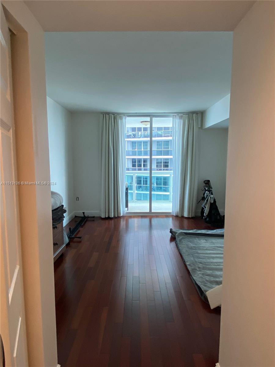 1800 N Bayshore Dr 3414, Miami, Florida 33132, 2 Bedrooms Bedrooms, 6 Rooms Rooms,2 BathroomsBathrooms,Residential,For Sale,1800 N Bayshore Dr 3414,A11513126