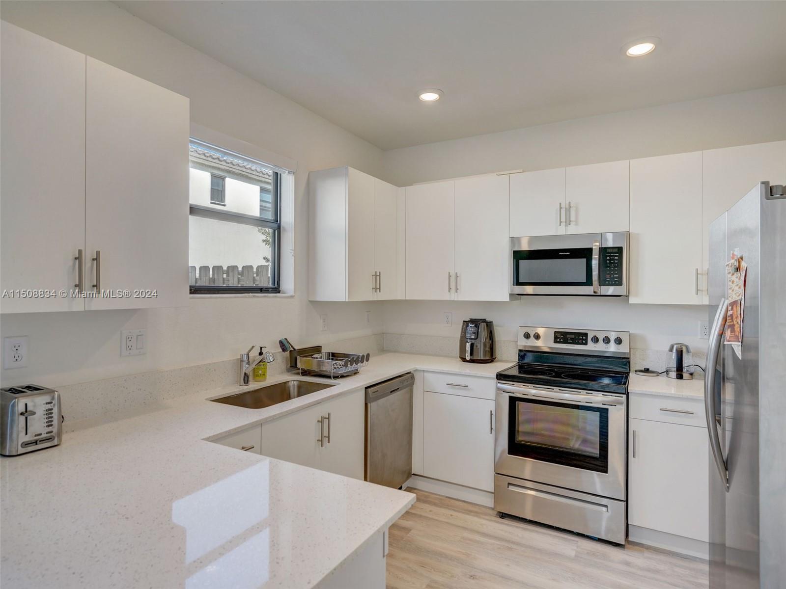 11957 SW 245th Ter, Homestead, Florida 33032, 3 Bedrooms Bedrooms, ,2 BathroomsBathrooms,Residential,For Sale,11957 SW 245th Ter,A11508834