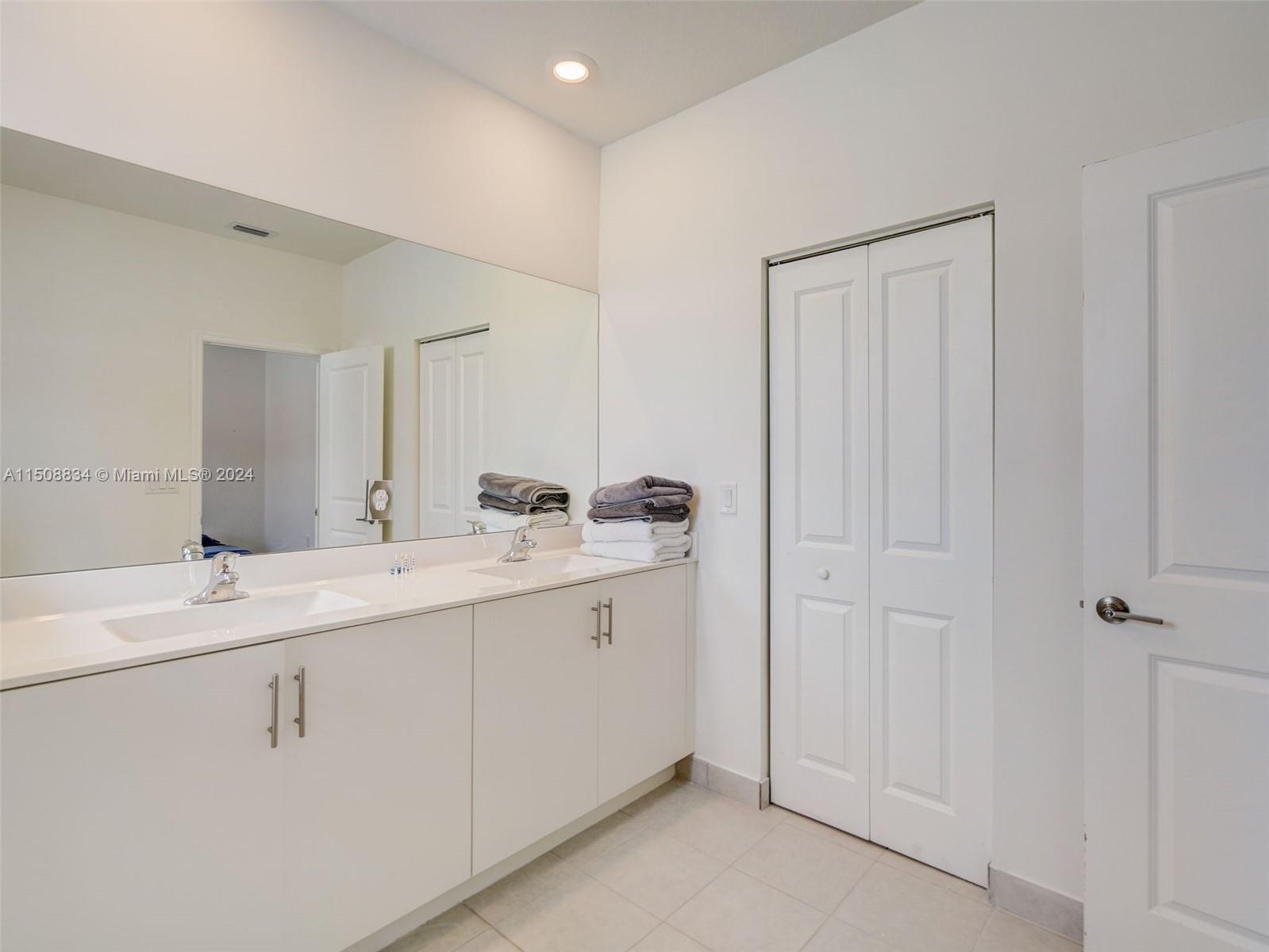 11957 SW 245th Ter, Homestead, Florida 33032, 3 Bedrooms Bedrooms, ,2 BathroomsBathrooms,Residential,For Sale,11957 SW 245th Ter,A11508834