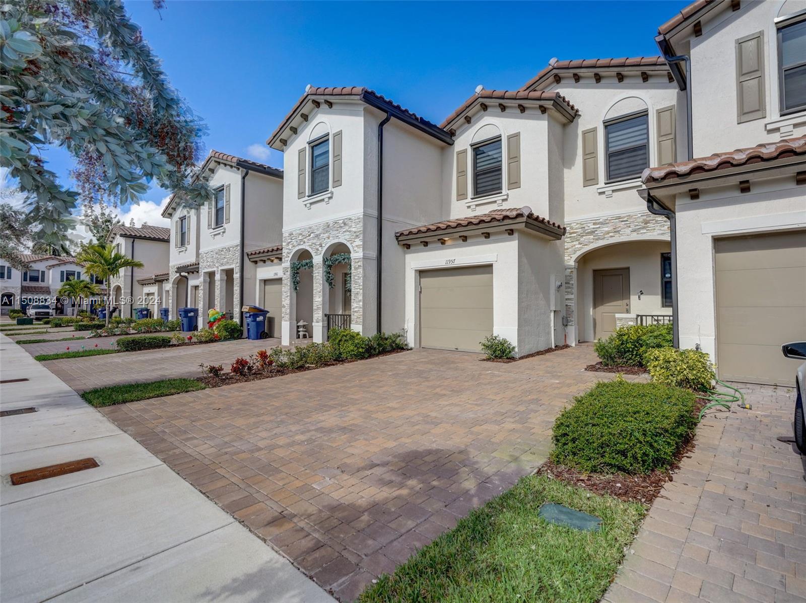 11957 SW 245th Ter, Homestead, Florida 33032, 3 Bedrooms Bedrooms, ,2 BathroomsBathrooms,Residential,For Sale,11957 SW 245th Ter,A11508834