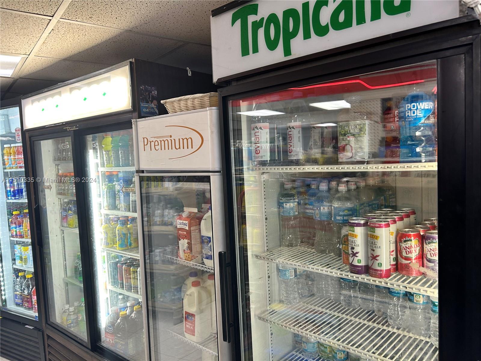 7601 E Treasure Dr CU-18, North Bay Village, Florida 33141, ,Commercialsale,For Sale,7601 E Treasure Dr CU-18,A11510335