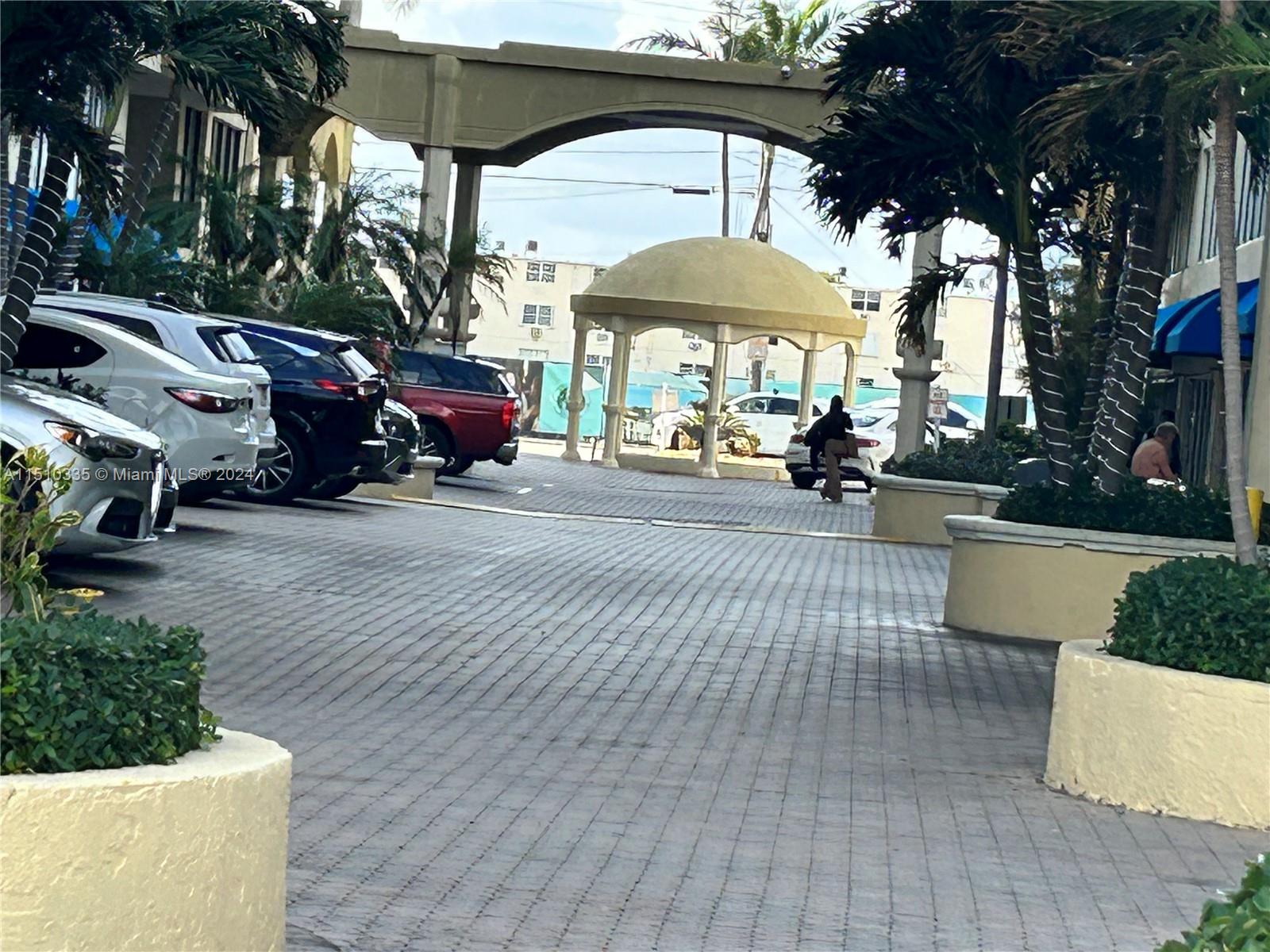 7601 E Treasure Dr CU-18, North Bay Village, Florida 33141, ,Commercialsale,For Sale,7601 E Treasure Dr CU-18,A11510335