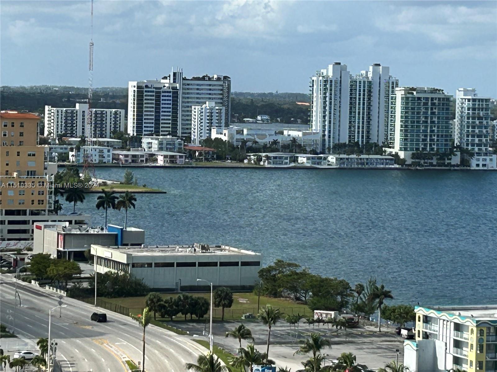 7601 E Treasure Dr CU-18, North Bay Village, Florida 33141, ,Commercialsale,For Sale,7601 E Treasure Dr CU-18,A11510335