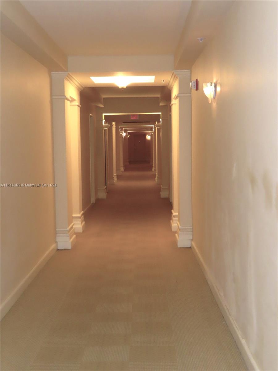 5700 Collins Ave 4C, Miami Beach, Florida 33140, 2 Bedrooms Bedrooms, ,2 BathroomsBathrooms,Residentiallease,For Rent,5700 Collins Ave 4C,A11514303