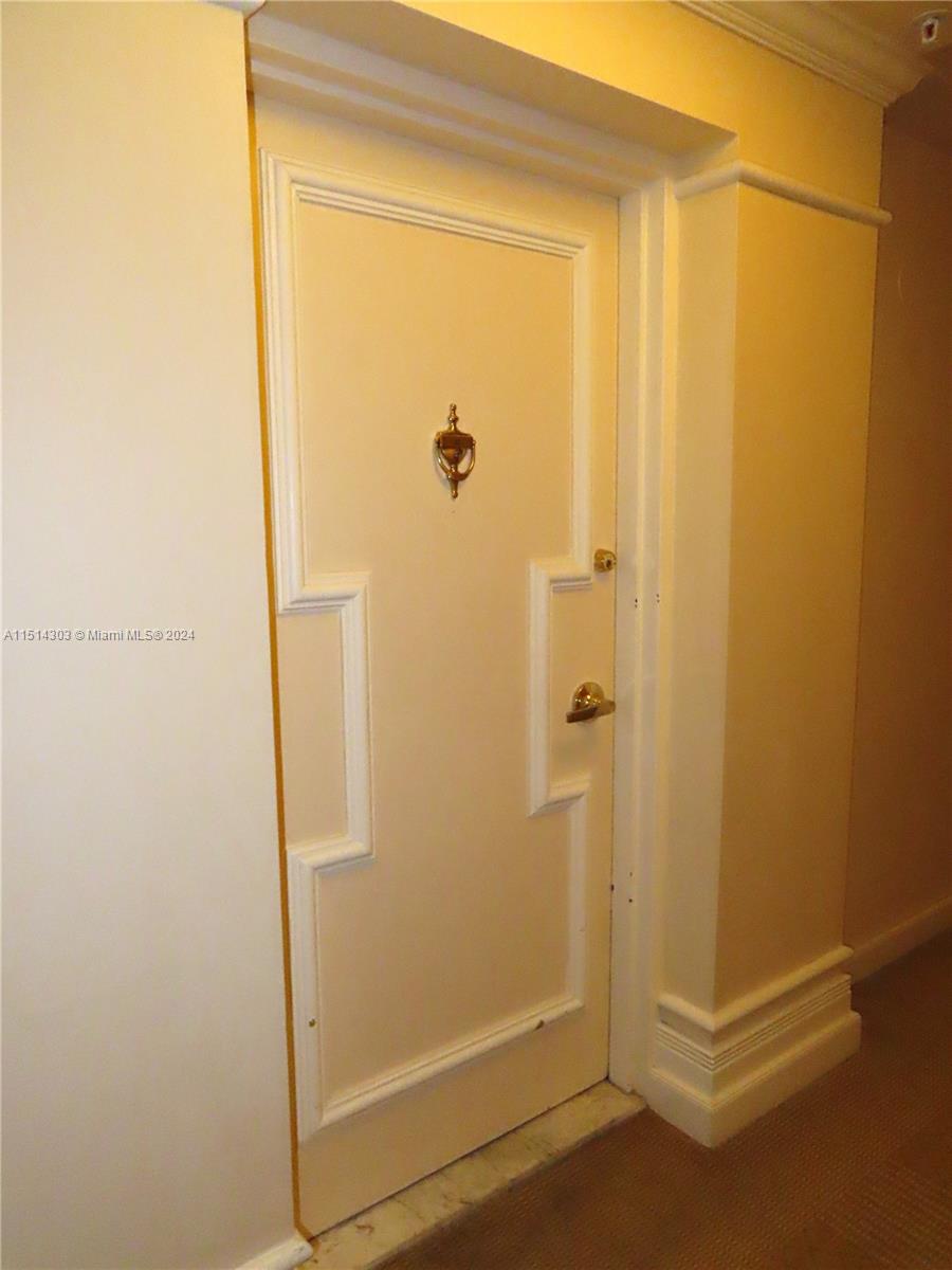 5700 Collins Ave 4C, Miami Beach, Florida 33140, 2 Bedrooms Bedrooms, ,2 BathroomsBathrooms,Residentiallease,For Rent,5700 Collins Ave 4C,A11514303