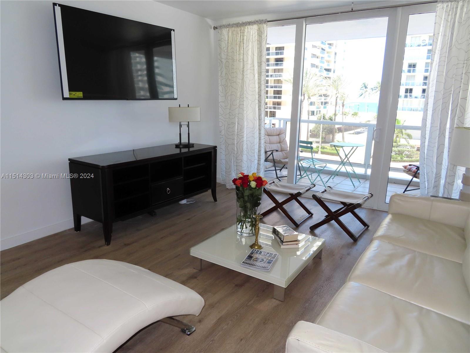 5700 Collins Ave 4C, Miami Beach, Florida 33140, 2 Bedrooms Bedrooms, ,2 BathroomsBathrooms,Residentiallease,For Rent,5700 Collins Ave 4C,A11514303