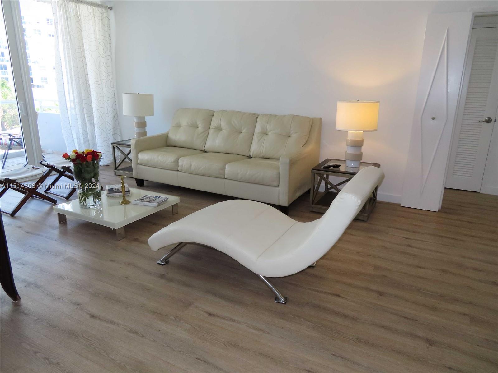 5700 Collins Ave 4C, Miami Beach, Florida 33140, 2 Bedrooms Bedrooms, ,2 BathroomsBathrooms,Residentiallease,For Rent,5700 Collins Ave 4C,A11514303