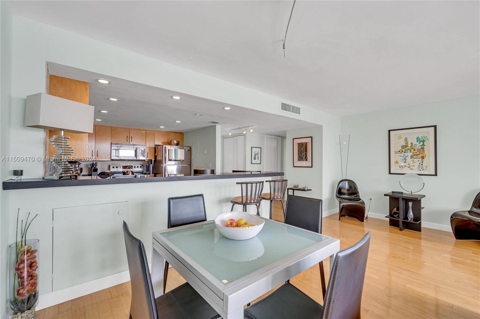 11 Island Ave 1403, Miami Beach, Florida 33139, 1 Bedroom Bedrooms, ,1 BathroomBathrooms,Residential,For Sale,11 Island Ave 1403,A11509470