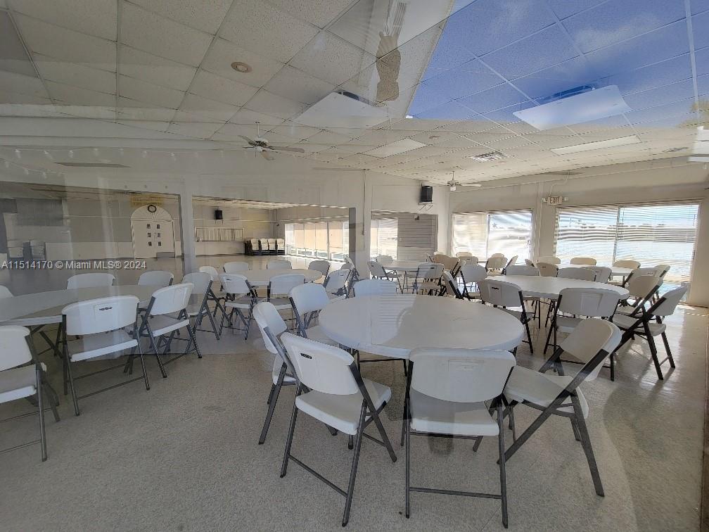 901 SW 11th Ave 3H, Hallandale Beach, Florida 33009, 1 Bedroom Bedrooms, ,1 BathroomBathrooms,Residential,For Sale,901 SW 11th Ave 3H,A11514170