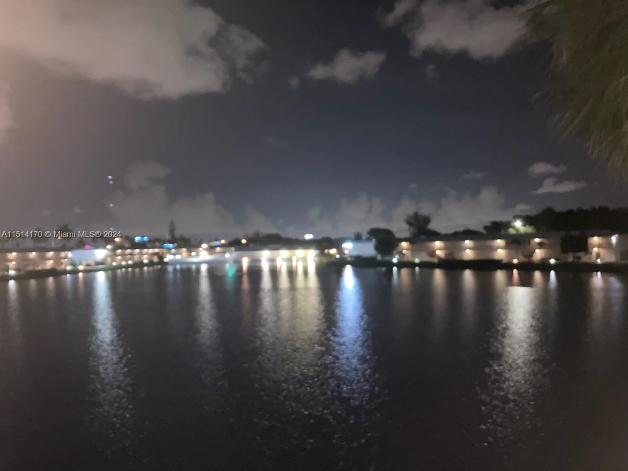 901 SW 11th Ave 3H, Hallandale Beach, Florida 33009, 1 Bedroom Bedrooms, ,1 BathroomBathrooms,Residential,For Sale,901 SW 11th Ave 3H,A11514170